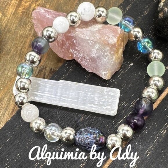 ABUNDANCE AVENTURINE AURA QUARTZ HOWLITE  TIBETAN SILVER - Picture 1 of 1